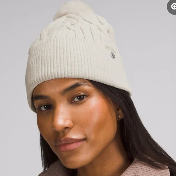 NWT Lululemon Cable Knit Pom Beanie Oatmeal Ivory Off White Cream - Picture 2 of 8